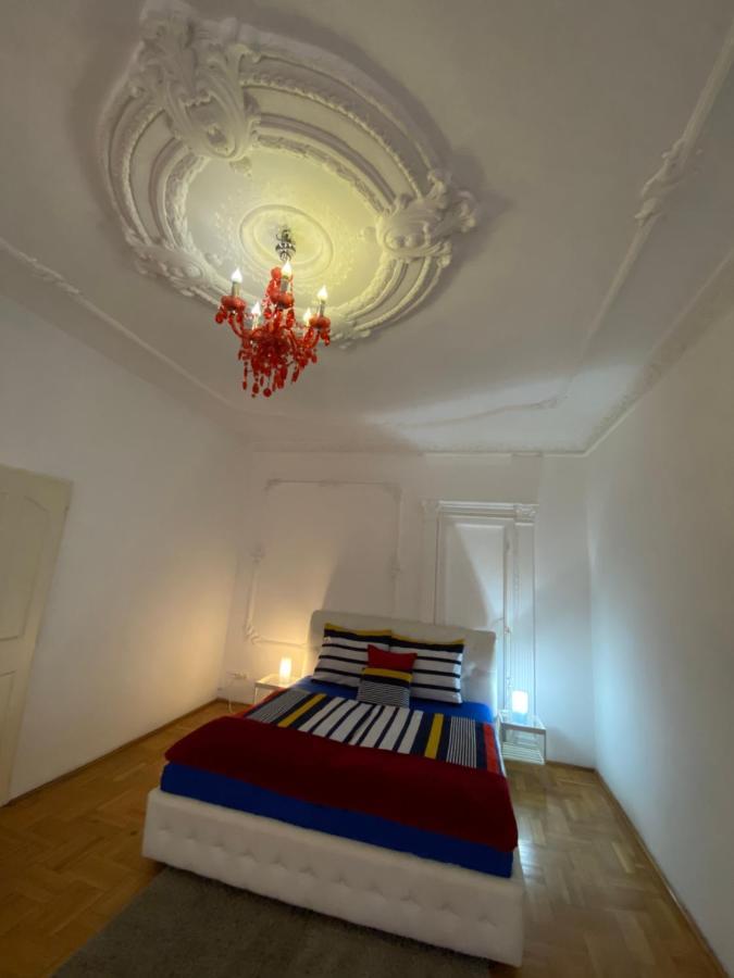 Apartment With Balcony And Ac Next To Danube Budapeste Exterior foto