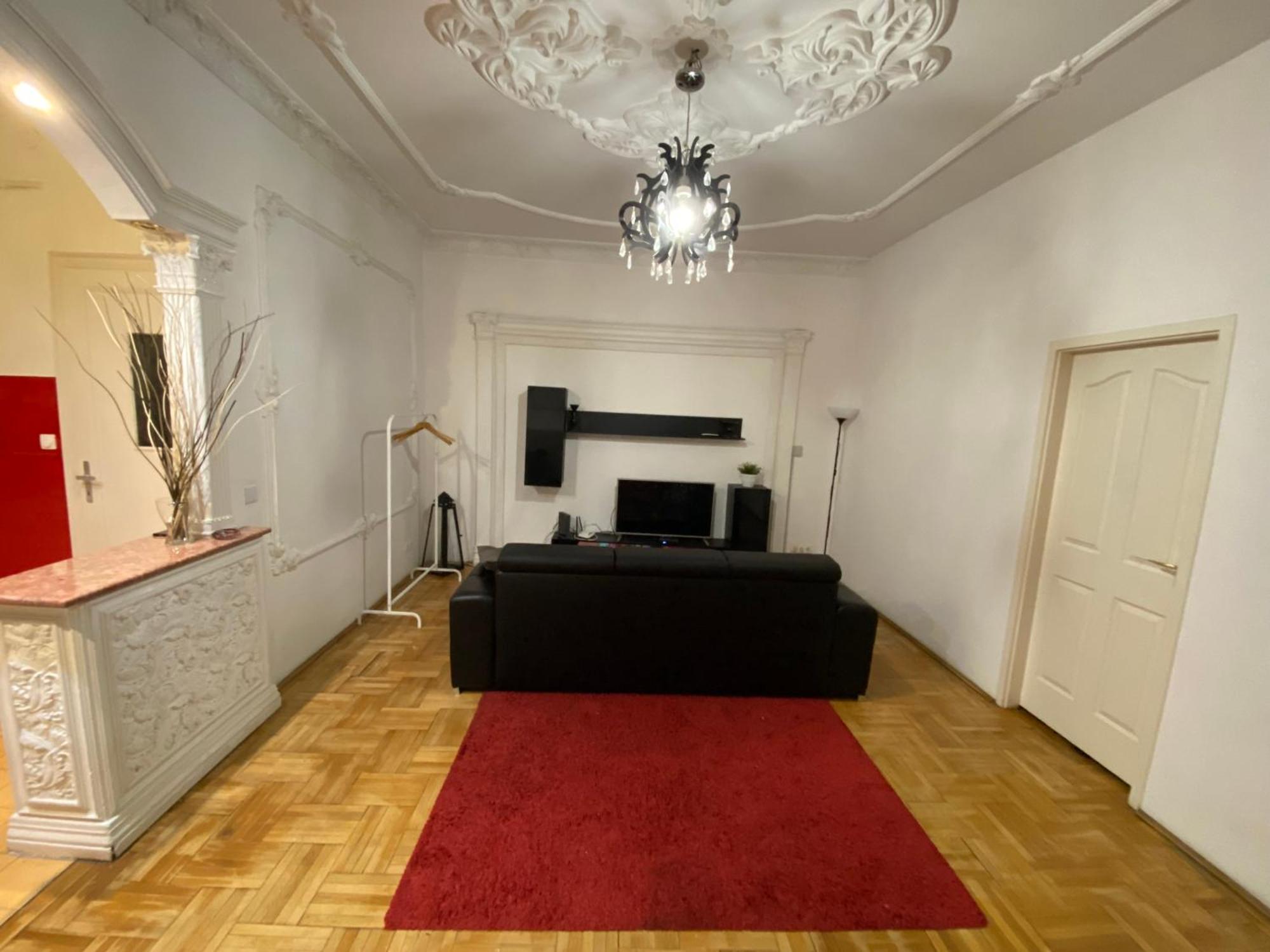 Apartment With Balcony And Ac Next To Danube Budapeste Exterior foto