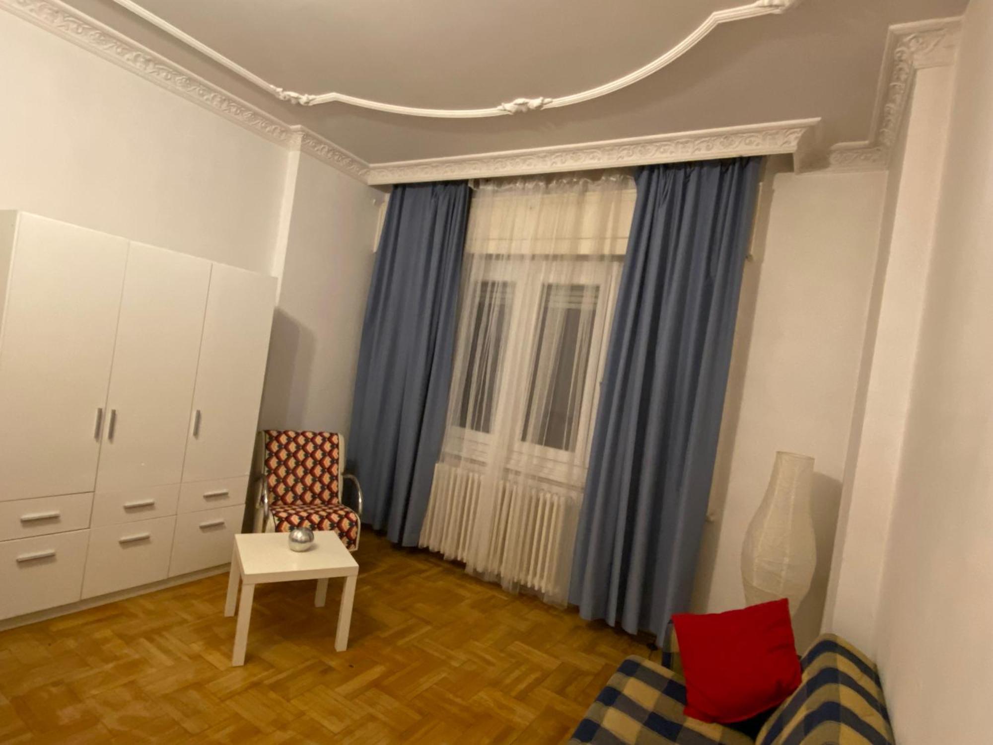 Apartment With Balcony And Ac Next To Danube Budapeste Exterior foto