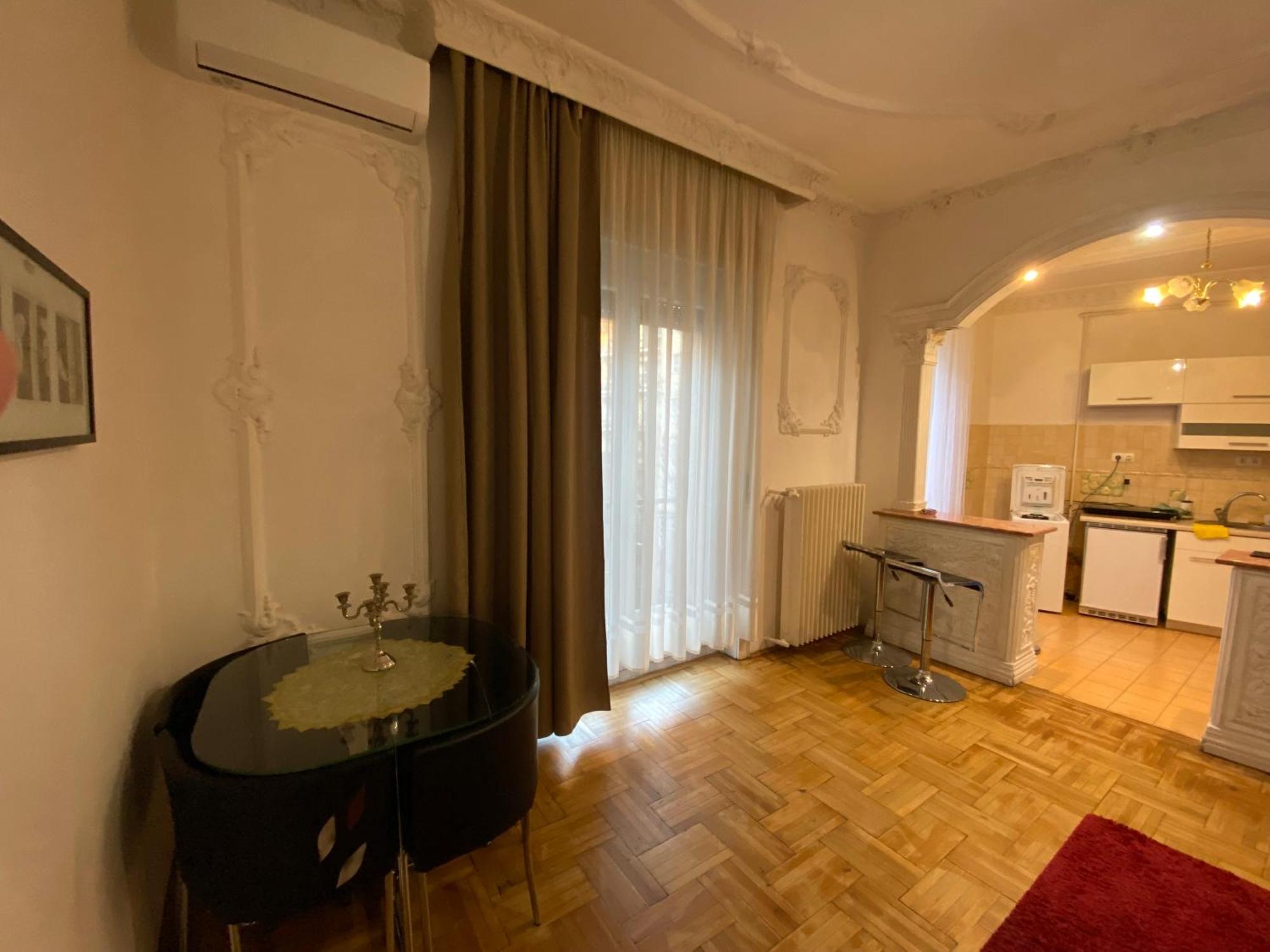 Apartment With Balcony And Ac Next To Danube Budapeste Exterior foto